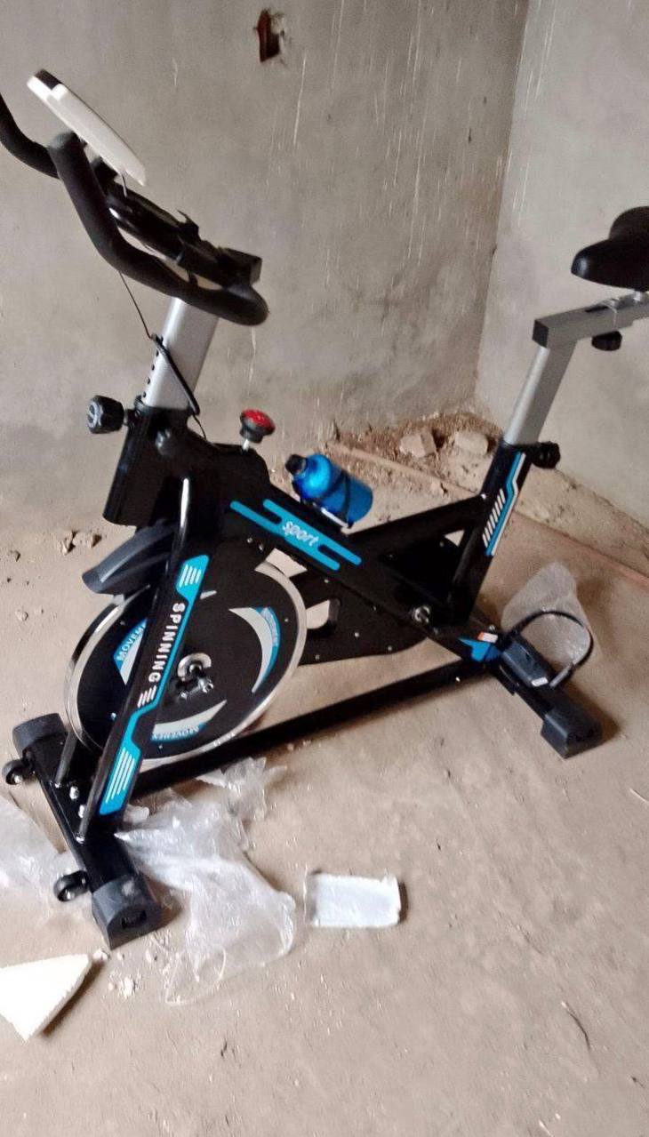 Vélo de Sport à Domicile - Cardio & Perte de Poids à Domicile